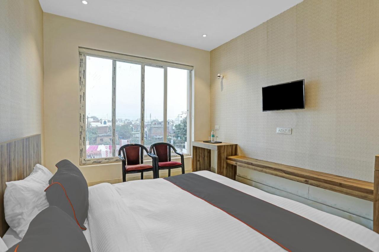 Collection O 85238 Tulika Garden Hotel Izatnagar Ngoại thất bức ảnh